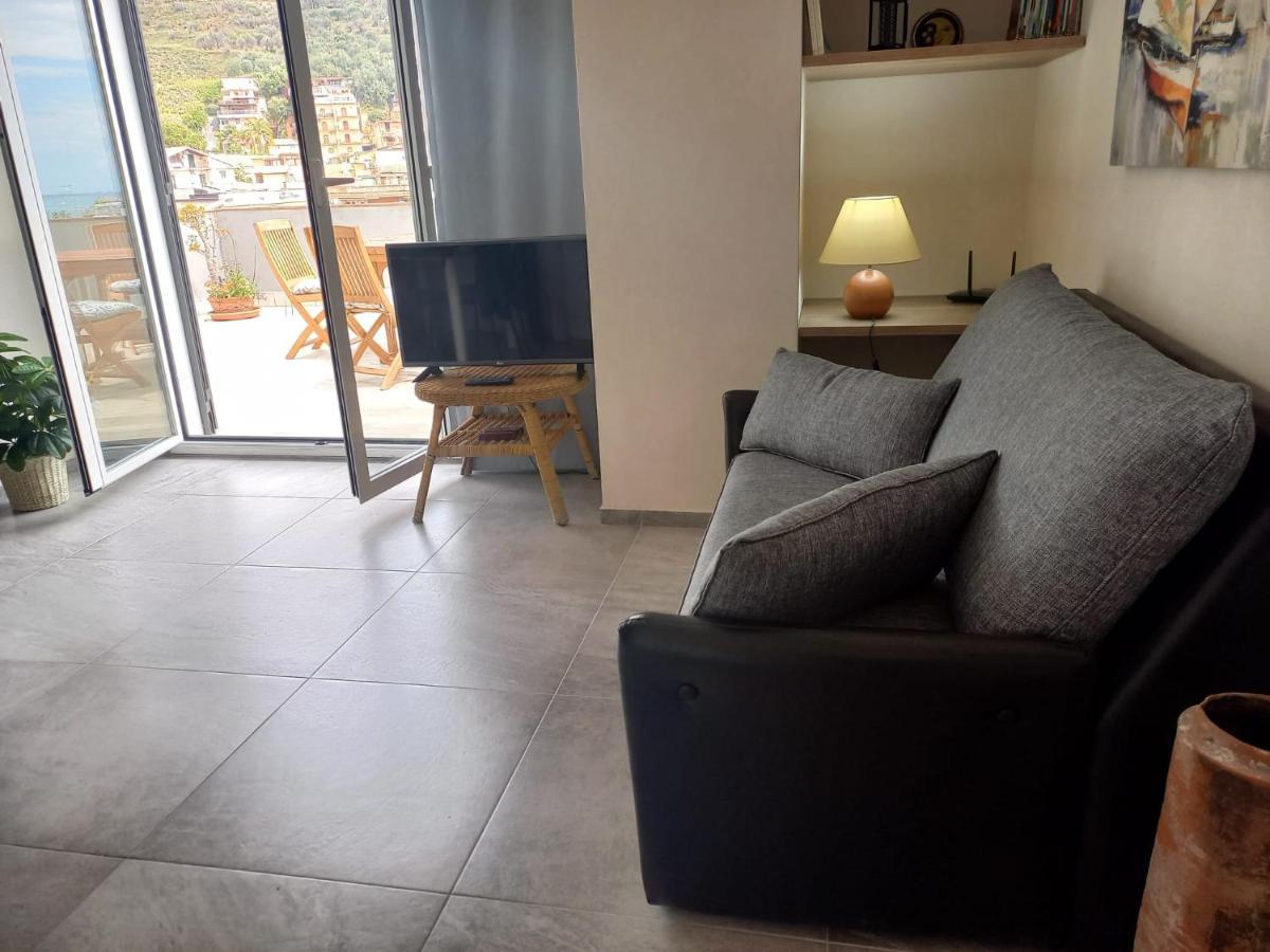 Suite Home Panorama Giardini-Naxos Extérieur photo